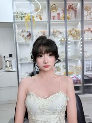 -红馆妆造(中央大街店)