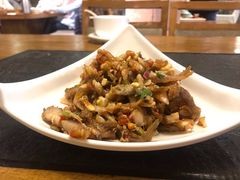 手撕小黄鱼-小城粥道·海胆鲜虾粥(解放广场店)