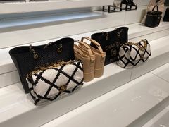 -CHANEL(恒隆广场店)
