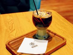 -ZING COFFEE 镜咖啡