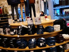 -优衣库(湛江鼎盛广场店)