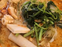 -吕阿婆骨汤麻辣烫(云岗店)