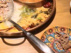 -洱火云南酸菜牛肉火锅(石景山当代商城店)