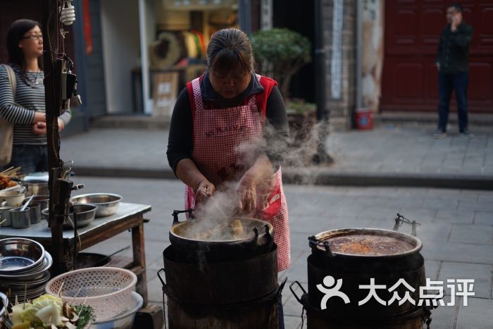 巍山彝族回族自治县