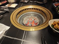 -山川小町·极番烧肉(新地假日广场店)