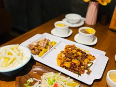 -隔壁老王·家常云南菜(花巷店)