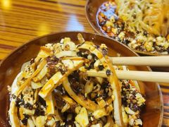 -山城欢现炒食堂(上海城店)