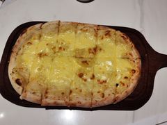 金枕榴莲芒果披萨-半秋山西餐厅(巴南万达广场店)