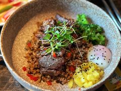 夏威夷沙拉伴粗粮饭配澳洲牛排-Lets burger非常汉堡·环球风味(蓝色港湾店)