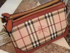 -BURBERRY(长沙IFS国金中心店)