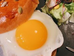 -HIGH FIVE哈福手工汉堡(桂林路店)