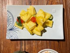 青柠拌菠萝-云海肴·汽锅鸡·云南菜(美罗城店)