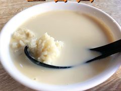 豆浆糯米饭-豆香园(龙翔店)