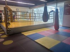 -健变健身俱乐部(前海天虹商场店)