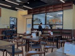 大堂-龍炎馬仔烧味(首位中心店)