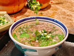 -云阿蛮云南生烫牛肉米线(奉贤路店)