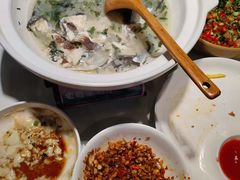 -老傅家湘潭水煮活鱼店(众一国际店)