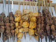 -土灶台东北大块肉烧烤(风景城邦店)