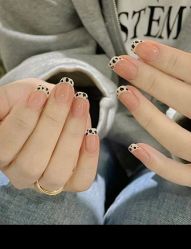 -悦指间美甲美睫