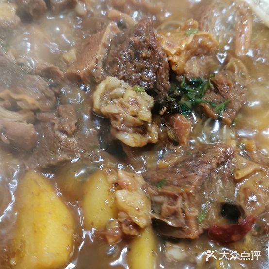 闯关东牛排牛尾一锅香(长江路店)