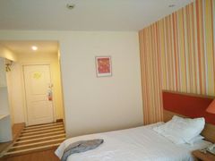 -雅悦酒店(苏州东吴北路宝带路地铁站店)