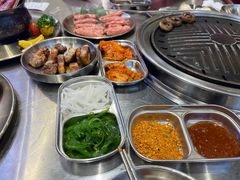 -哈哈碳都·牛肋条无限自助烤肉(宝龙店)