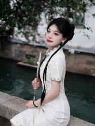 -一揽芳华汉服旗袍体验馆(拙政园店)