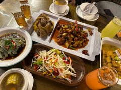 -隔壁老王·家常云南菜(花巷店)