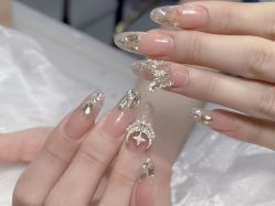 -爱纶美·美甲美睫半永久