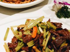 海南黑猪肉炒芥蓝-香香海南菜餐厅