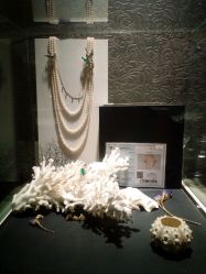 -北京七彩云南翡翠珠宝旗舰店(月坛店)