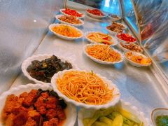 -金杨拉面王小吃面馆·牛三宝面·红烧牛肉粉
