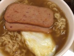 -新大咀港式茶餐厅(宝山万达店)