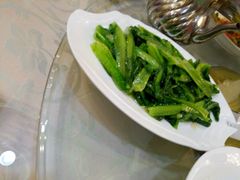 -马尔龙新疆饭店·清真(瑞景店)