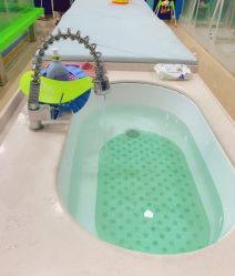 -贝凯雅婴儿游泳SPA(华东万和城店)