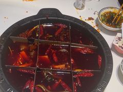 -卤校长老火锅(杨家坪直营店)