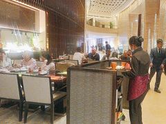 -惠州皇冠假日酒店·西餐厅·自助餐厅