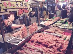 -六合夜市