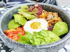 烧烤牛肉能量拌饭-Two Birds One Stone·一石二鸟(诚品生活店)