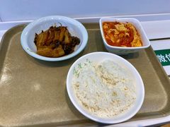 -老乡鸡(上海白玉兰广场店)