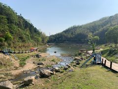-梅岭月亮湾山体公园
