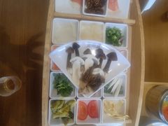 -芸南道·过桥米线(昆明老街旗舰店)