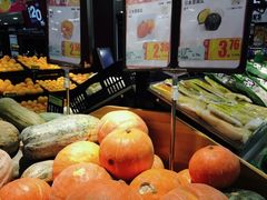 -华联超市(隆昌路店)