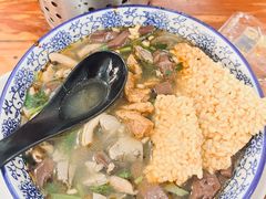 -叶新小吃店(来凤小区总店)