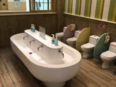 -上海青草地幼儿园