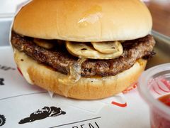 蘑菇牛肉汉堡-FATBURGER 特富客汉堡(外交公寓店)