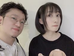 -AYO SALON