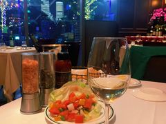 -Wolfgang’s Steakhouse 沃夫冈牛排馆(上海白玉兰广场店)