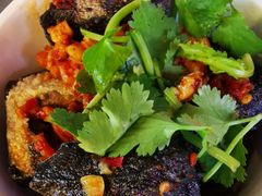 -黑色经典臭豆腐·湖南特产(步行街店)