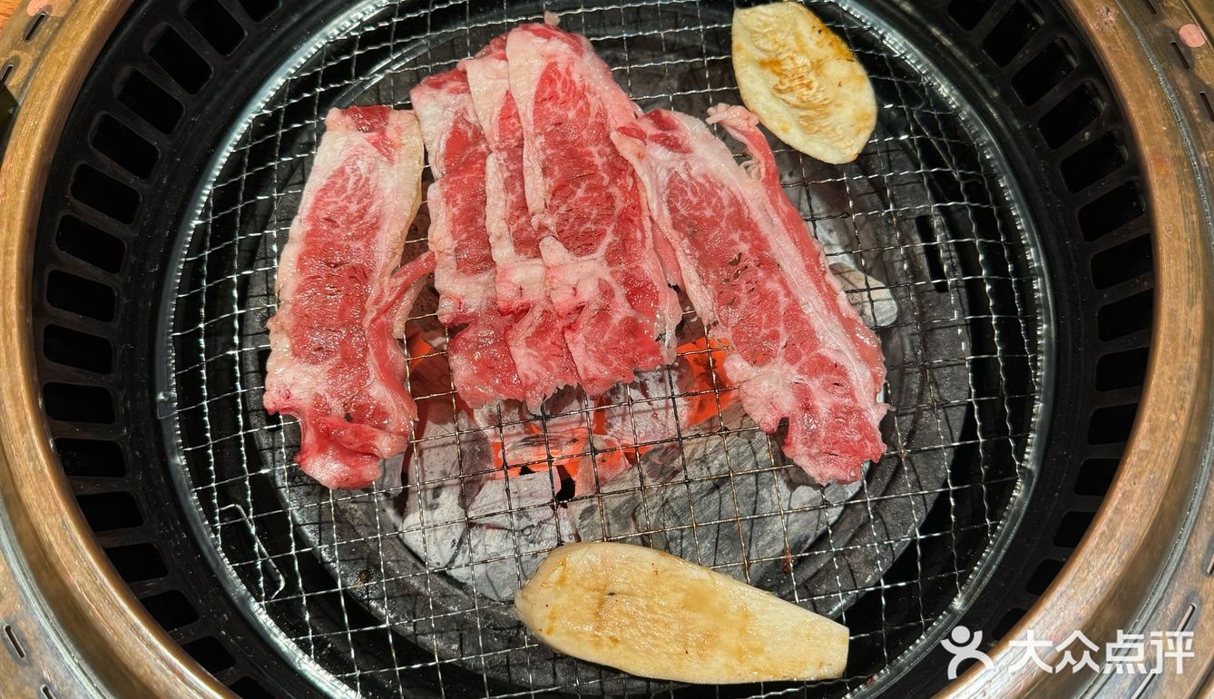 大概是杭州蕞好吃的烤肉了！！！生菜小食无限续